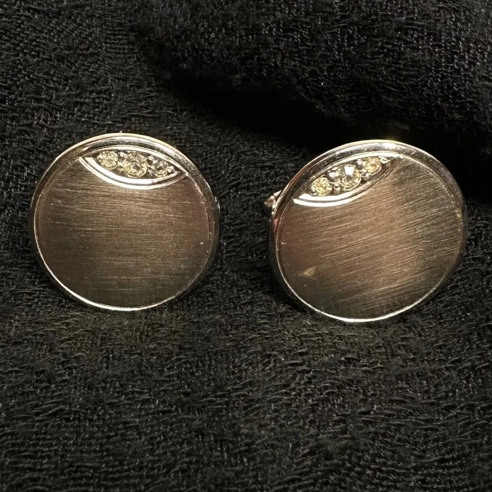 Vintage‎ Round Silver Tone Cufflinks Brushed Finish Rhinestone Accent